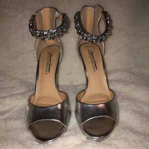 Silver Badgley Mischka heel
